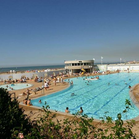 La Reine Des Plages Cls Deauville Trouville-sur-Mer Exterior foto